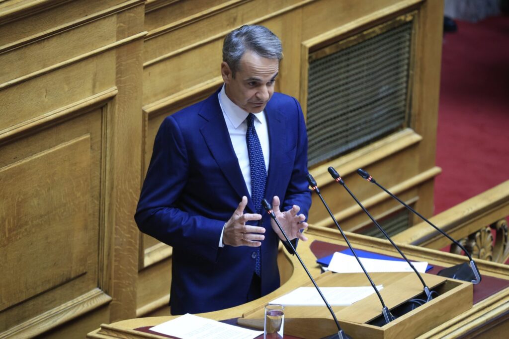 Κυρ. Μητσοτάκης στη Βουλή για ζητήματα εξωτερικής πολιτικής: "Οι εθνικοί χειρισμοί δεν ασκούνται σε καφενεία και τηλεοπτικά πάνελ – Η Ελλάδα στέκεται όρθια και περήφανη, δεν ακολουθεί τις εξελίξεις τις συνδιαμορφώνει"