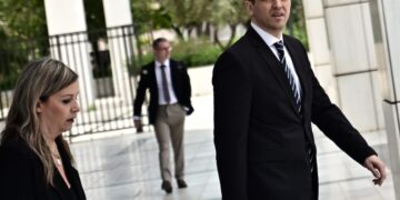 Προς νέο «κόμμα Κασιδιάρη»;