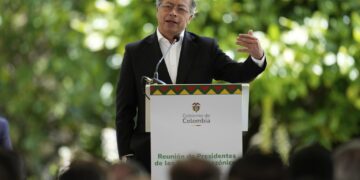 Ανάρτηση του προέδρου της Κολομβίας, Γκουστάβο Πέτρο, με κατηγορίες κατά των ΗΠΑ ότι παραβίασαν την κυριαρχία της χώρας και σκότωσαν έναν ψαρά