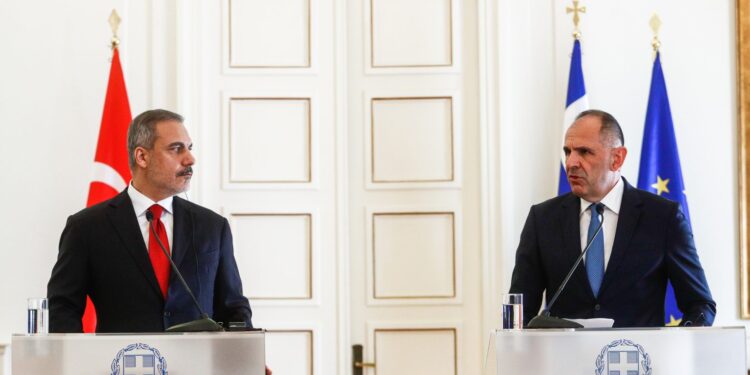 Γιώργος Γεραπετρίτης προς Φιντάν για το SAFE: "Καμία συζήτηση σε θέματα εθνικού συμφέροντος, όποιος ενοχλείται οφείλει να το αποδεχθεί"