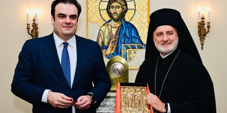 Συνάντηση του υπουργού Εθνικής Οικονομίας και Οικονομικών, Κ. Πιερρακάκη με τον Αρχιεπίσκοπο Αμερικής, Ελπιδοφόρο στη Νέα Υόρκη