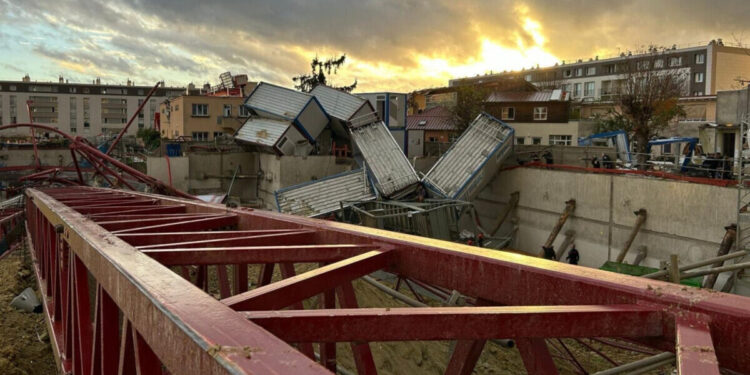 Ένας νεκρός και πολλοί τραυματίες από ανεμοστρόβιλο κοντά στο Παρίσι