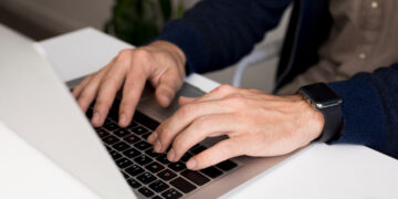 Έγκριση για 20.000 προσλήψεις και μπόνους παραγωγικότητας στο Δημόσιο το 2026