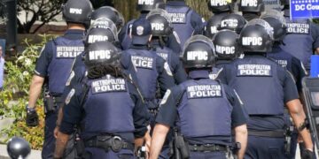 ΗΠΑ: Ένοχος για τον θάνατο Αφροαμερικανoύ κρατούμενου σε φυλακή της πολιτείας της Νέας Υόρκης κρίθηκε σωφρονιστικός υπάλληλος