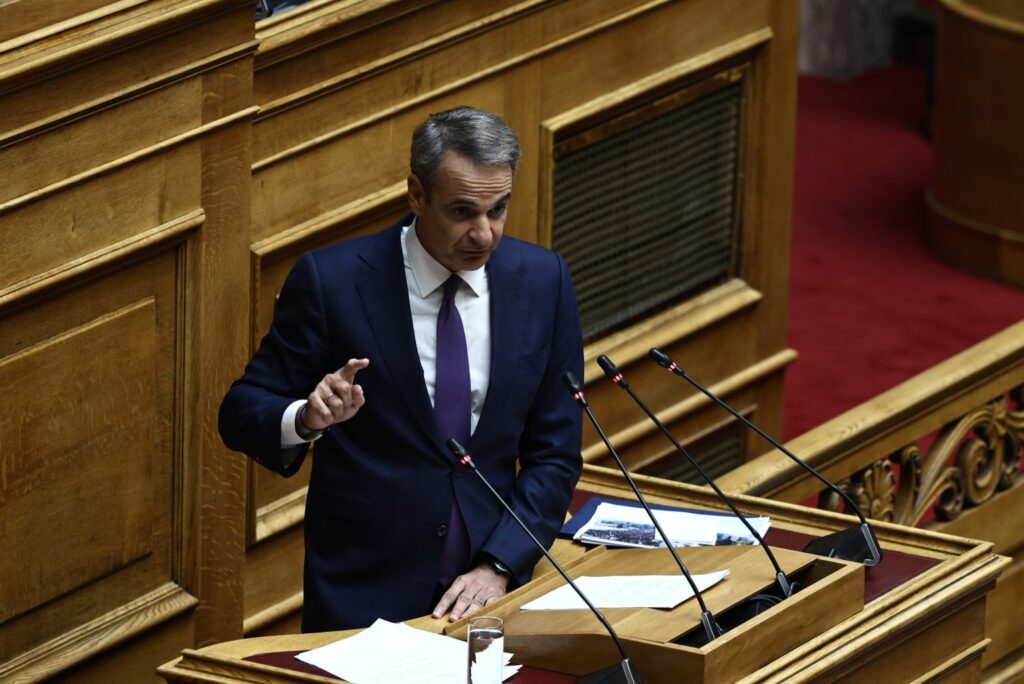 Ομιλία Κ. Μητσοτάκη στη Βουλή για τον Άγνωστο Στρατιώτη: "Οι ιεροί τόποι ανήκουν σε όλους και όχι σε όσους φωνάζουν περισσότερο"