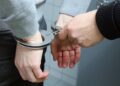 Ρόδος: Συνελήφθη 37χρονος που επιχείρησε να βάλει φωτιά μέσα στο Αστυνομικό Μέγαρο