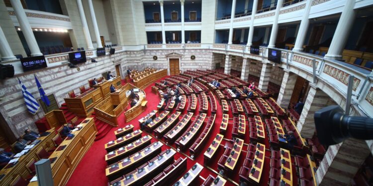 Πέρασε με 159 «Ναι» η τροπολογία για το μνημείο του Άγνωστου Στρατιώτη