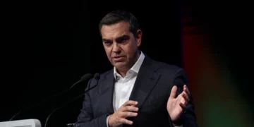 Αλέξης Τσίπρας στην “Καθημερινή”: "Νέα εθνική πυξίδα με πολυδιάστατη εξωτερική πολιτική"