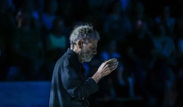 Αποχαιρετιστήρια ανάρτηση του Σταύρου Ξαρχάκου στον Διονύση Σαββόπουλο – “Χαίρε Διόνυσε”