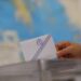 Δημοσκόπηση Metron Analysis: Μπροστά η ΝΔ - Τα ευρήματα για πρόωρες εκλογές, για Τσίπρα και Σαμαρά