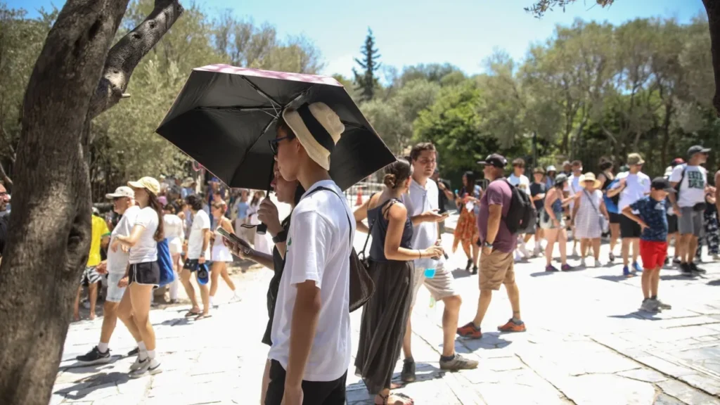 Τράπεζα της Ελλάδος: Σχεδόν 25 εκατομμύρια τουρίστες επισκέφθηκαν τη χώρα μας το οκτάμηνο Ιανουαρίου - Αυγούστου 2025 -Αύξηση κατά  4,1%