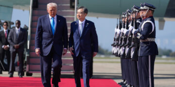 Ο Ντόναλντ Τραμπ σήμερα στη Νότια Κορέα