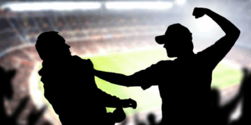 Αιματηρό οπαδικό επεισόδιο στη Πάτρα: Στο νοσοκομείο 17χρονος που τον μαχαίρωσε ανήλικος – Οκτώ συλλήψεις