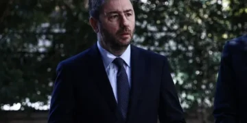 Ν. Ανδρουλάκης από την παρέλαση στη Θεσσαλονίκη: "Να πούμε ένα μεγάλο όχι στη διαφθορά, την αδικία, την ατιμωρησία"