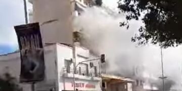 Θεσσαλονίκη: Ανασύρθηκε νεκρή μια γυναίκα έπειτα από φωτιά σε διαμέρισμα στη Νεάπολη