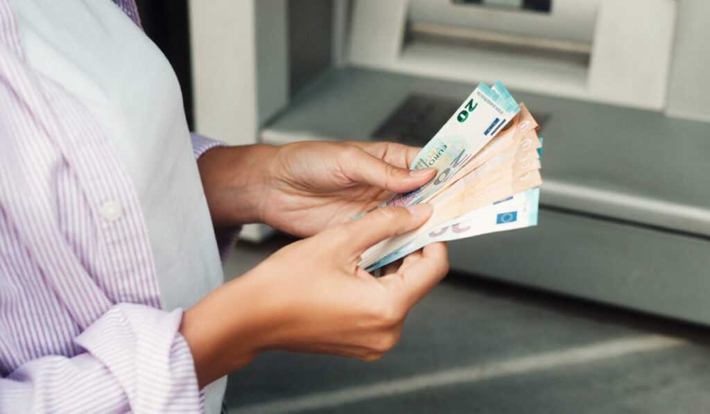 Οι ασφαλιστικές εισφορές σε ελεύθερους επαγγελματίες και αγρότες από 1/1/2026