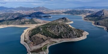 Αντίδραση των κομμάτων της αντιπολίτευσης στις κυβερνητικές εξαγγελίες για το σχέδιο αντιμετώπισης της λειψυδρίας