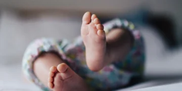 Πατήσια: “Το άφησα 2 ώρες με τον πατέρα του”