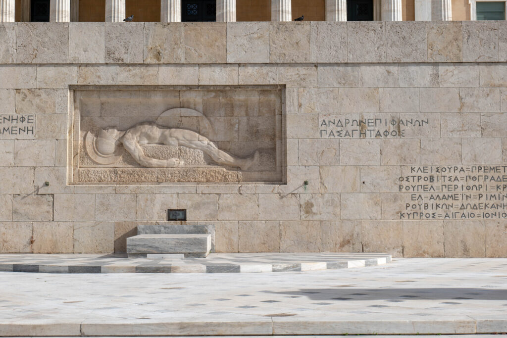 Διαμάχη για το μνημείο του Άγνωστου Στρατιώτη