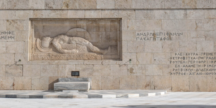 Διαμάχη για το μνημείο του Άγνωστου Στρατιώτη