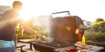 Πώς να στήσετε τη γωνιά BBQ στον κήπο ή το μπαλκόνι σας
