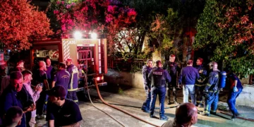 Δύο νεκροί μετά από φωτιά σε διαμέρισμα στο Ηράκλειο, ο ένας ήταν με σακούλα στο κεφάλι - Οι έρευνες της αστυνομίας
