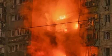 Νέα ρωσικά πλήγματα κοντά στο Κίεβο - Τουλάχιστον ένας νεκρός και 11 τραυματίες