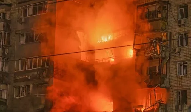 Νέα ρωσικά πλήγματα κοντά στο Κίεβο - Τουλάχιστον ένας νεκρός και 11 τραυματίες