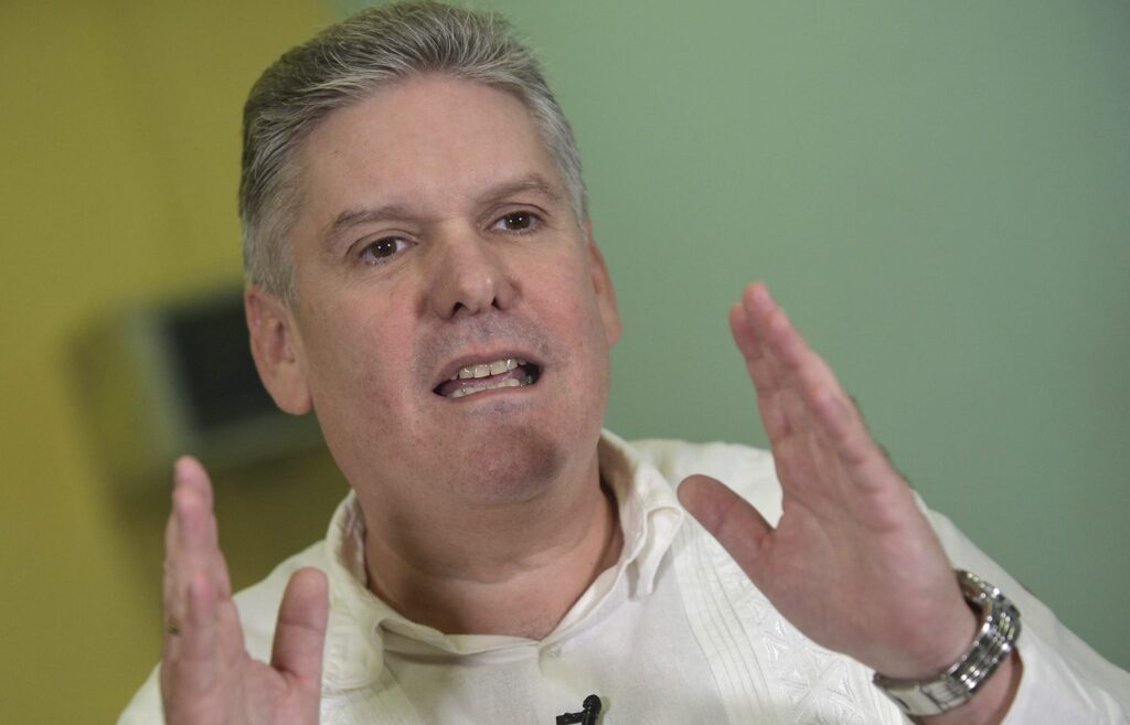 Κούβα: Ο ανώτατος εισαγγελέας κατηγορεί τον πρώην υπουργό Οικονομικών Αλεχάντρο Γκιλ για κατασκοπεία και δωροδοκία