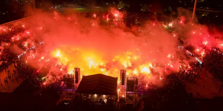 Θεσσαλονίκη: Κοσμοσυρροή στη συναυλία του ΛΕΞ στο Καυτανζόγλειο - Πάνω από 40.000 άτομα