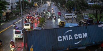 Φιλιππίνες: Τουλάχιστον 66 νεκροί από τον τυφώνα Καλμάγκι