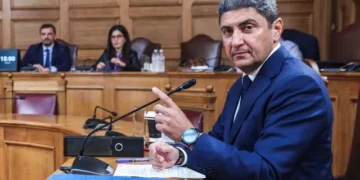 Κατάθεση Λευτέρη Αυγενάκη στην Εξεταστική: "Δεν είχα ευθύνη για ό,τι έκαναν στελέχη του ΟΠΕΚΕΠΕ"