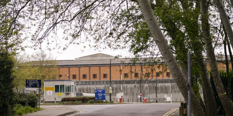 Βρετανία: Αναζητούνται δύο κρατούμενοι που αποφυλακίστηκαν κατά λάθος από τη φυλακή του Γουόντσγουορθ