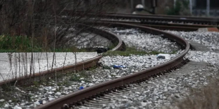 Θεσσαλονίκη: Τρένο μπήκε σε λάθος γραμμή έξω από τη Σίνδο