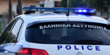 Εξαρθρώθηκαν δύο εγκληματικές οργανώσεις που διακινούσαν ναρκωτικά στην Αττική -Συνελήφθησαν 11 άτομα - Ανάμεσά τους και ένας αστυνομικός