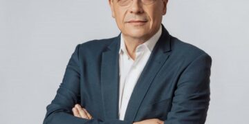 Ο Σ. Φάμελλος στο Συνέδριο ΚΕΔΕ στην Αλεξανδρούπολη καταγγέλλει «επίθεση» στην Αυτοδιοίκηση και «σχέδιο» χρεοκοπίας στα ΕΛΤΑ