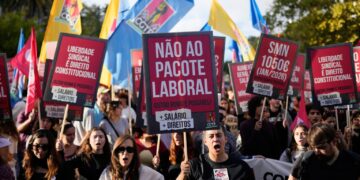 Πορτογαλία: Μεγάλες αντιδράσεις για την αναθεώρηση 100 άρθρων του εργασιακού νόμου