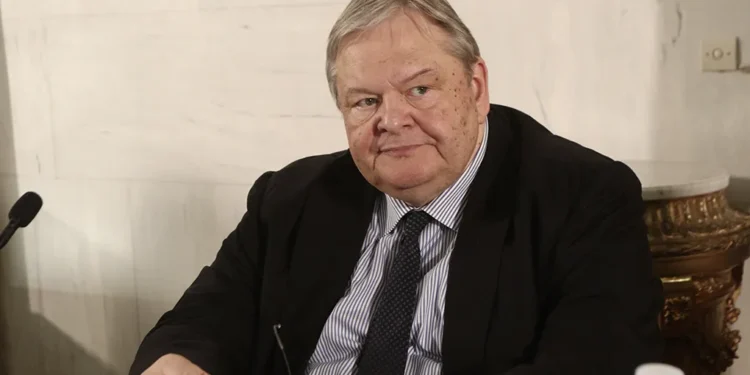 Ευάγγελος Βενιζέλος για τα Τέμπη: "Η κυβέρνηση φέρεται ως αντίδικος των γονέων"