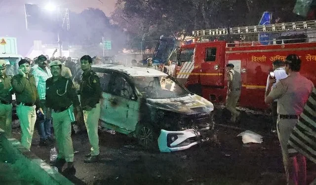 Ινδία: Τουλάχιστον 10 νεκροί στο Νέο Δελχί μετά από έκρηξη σε αυτοκίνητο κοντά στο Κόκκινο Φρούριο