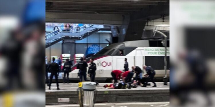Γαλλία: Πανικός στον σιδηροδρομικό σταθμό Μονπαρνάς του Παρισιού μετά από πυροβολισμούς