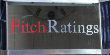 O οίκος αξιολόγησης Fitch αναβάθμισε το αξιόχρεο της Ελλάδας στη βαθμίδα ΒΒΒ με θετικές προοπτικές
