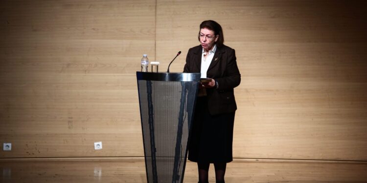 Ανακοίνωση ΣΥΡΙΖΑ: "Τι άλλο πρέπει να συμβεί για να αποπέμψει ο κ. Μητσοτάκης την κα Μενδώνη;"