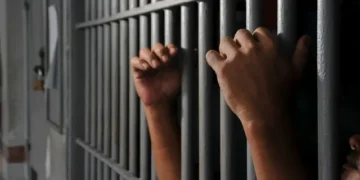 Βρετανία: 33χρονος καταδικάστηκε σε ισόβια φυλάκιση για σεξουαλικές επιθέσεις - Νάρκωσε και βίασε 6 γυναίκες