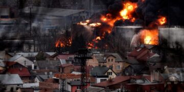 Ρωσική πυραυλική επίθεση στο Χάρκοβο – Μία 19χρονη νεκρή και εννέα τραυματίες