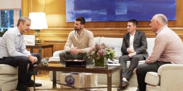 Συνάντηση Μητσοτάκη με τον Τζόκοβιτς στο Μέγαρο Μαξίμου