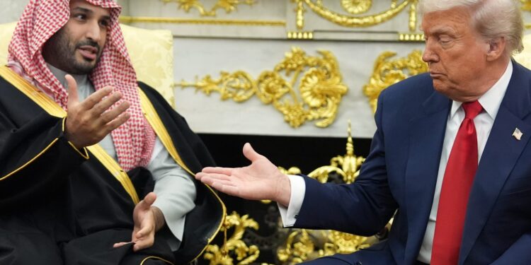 Συνάντηση Τραμπ με τον ηγέτη της Σαουδικής Αραβίας Μοχάμεντ μπιν Σαλμάν στον Λευκό Οίκο
