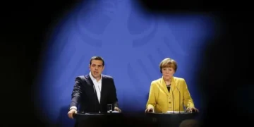 «Ιθάκη» Αλ. Τσίπρα: Έντονο παρασκήνιο για το δημοψήφισμα - «Αλέξη τι θα κάνεις;» -«Δημοψήφισμα» -«Άφωνη η Μέρκελ»