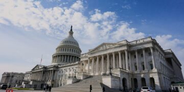 ΗΠΑ: Η Γερουσία ψήφισε υπέρ της δημοσιοποίησης των εγγράφων της υπόθεσης Έπστιν μετά την αλλαγή στάσης του Τραμπ