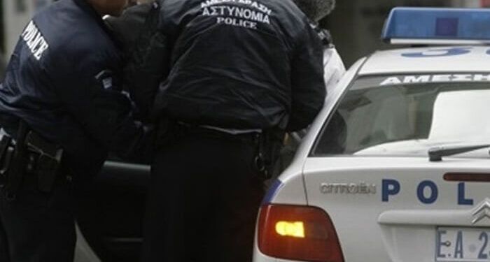 Ζάκυνθος: Συνελήφθη 39χρονη Ρουμάνα που κατηγορείται έκλεψε 2.800 ευρώ από τον 55χρονο Αλβανό σύντροφό της