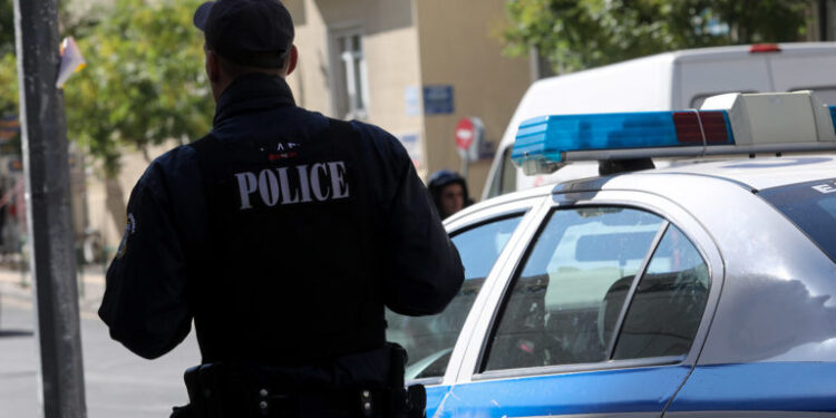 Βάρκιζα: Επεισόδιο με συμπλοκή ανηλίκων - Δύο τραυματίες και οκτώ συλλήψεις